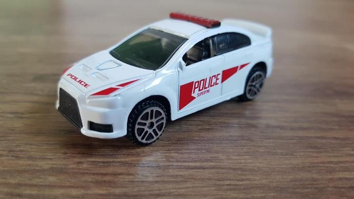 Mitsubishi Lancer Politie Modelauto, Hobby en Vrije tijd, Modelauto's | Overige schalen, Zo goed als nieuw, Auto, Ophalen of Verzenden