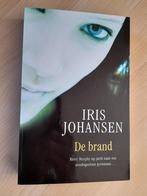 DE BRAND  Iris Johansen, Boeken, Ophalen of Verzenden, Zo goed als nieuw, Nederland