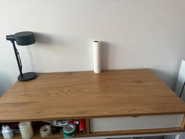 Desk, Huis en Inrichting, Bureaus, Zo goed als nieuw, Ophalen