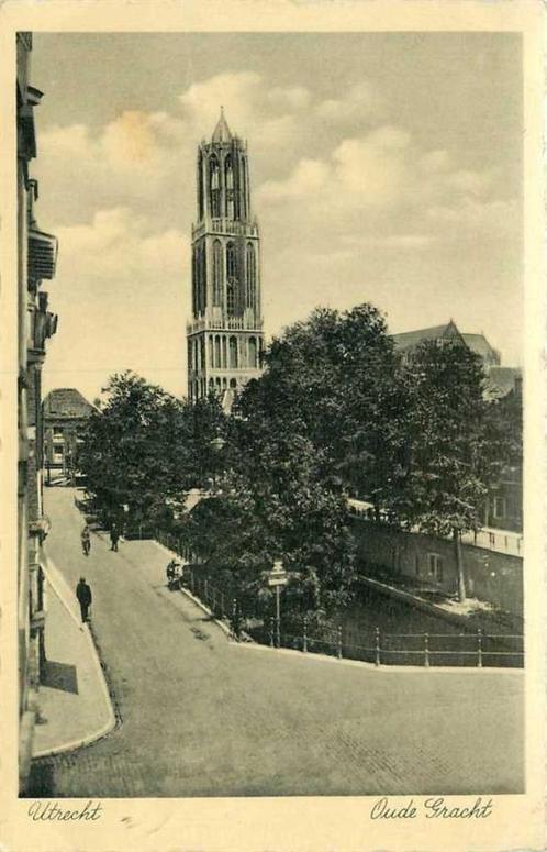 (300-104-029) Utrecht Oude Gracht, Verzamelen, Ansichtkaarten | Nederland, Utrecht, Verzenden