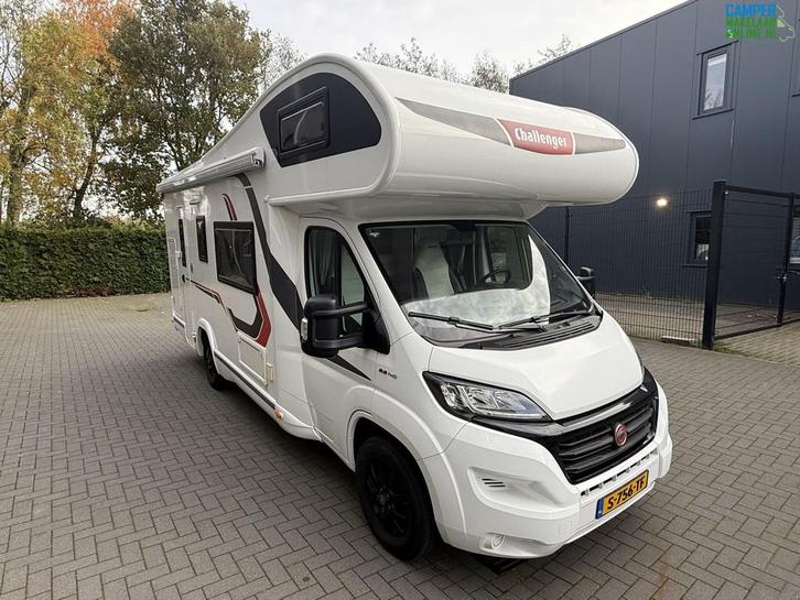 Prachtige Challenger Trigano FD 256 C, Caravans en Kamperen, Campers, meer dan 6, Challenger, Diesel, Handgeschakeld, 5 tot 6 meter