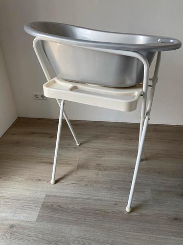 Bébé-jou Badje met Standaard beschikbaar voor biedingen