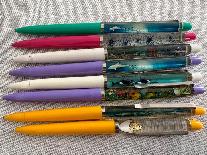 30 floating pennen (zie omschrijving), Verzamelen, Pennenverzamelingen, Zo goed als nieuw, Balpen, Mont Blanc, Ophalen of Verzenden