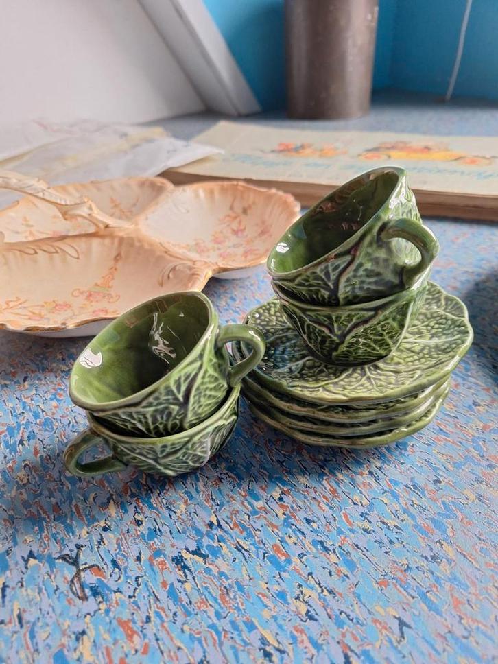 Koolblad Kop en Schotels Set - 4 Stuks, Antiek en Kunst, Antiek | Servies compleet, Ophalen