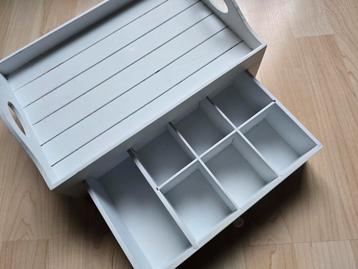 HOUTEN THEE BEWAARDOOS + SERVIES SET beschikbaar voor biedingen