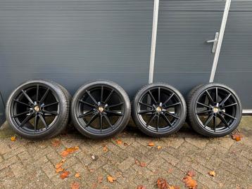 Winterbanden Originele Porsche 20 21 inch velgen 911 992 beschikbaar voor biedingen