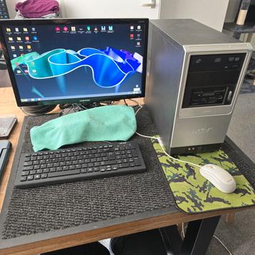 Computer,met Linux-mint besturing beschikbaar voor biedingen