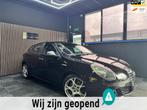 Alfa Romeo Giulietta 1.4 T Distinctive Airco h leder Cruise, Voorwielaandrijving, Gebruikt, Zwart, 4 cilinders