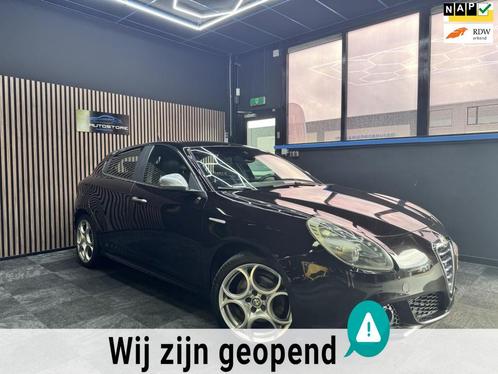 Alfa Romeo Giulietta 1.4 T Distinctive Airco h leder Cruise, Auto's, Alfa Romeo, Bedrijf, Te koop, Giulietta, ABS, Airbags, Airconditioning