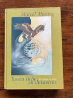 Marcel Messing - Tussen licht en duisternis, Boeken, Esoterie en Spiritualiteit, Achtergrond en Informatie, Astrologie, Ophalen of Verzenden