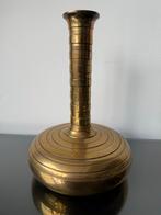 Bronzen vaas gedraaid met smalle hals, Ophalen of Verzenden
