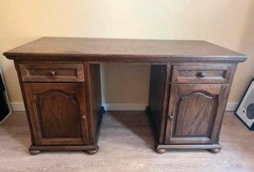 Klassiek houten bureau (152x70x78) beschikbaar voor biedingen