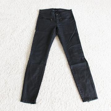Zwarte Set Broek (Maat 36) - 34 € 20,- beschikbaar voor biedingen