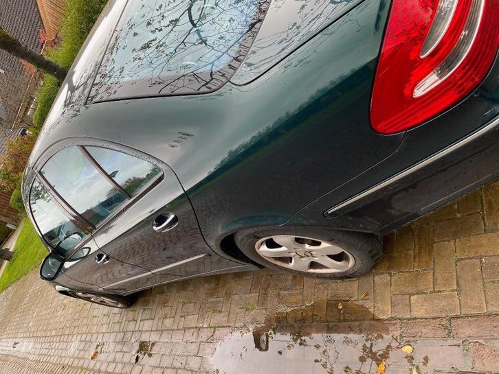 Mercedes-Benz E-Klasse E240 Sedan AUT 2002 Groen Youngtimer, Auto's, Mercedes-Benz, Particulier, E-Klasse, ABS, Airbags, Airconditioning