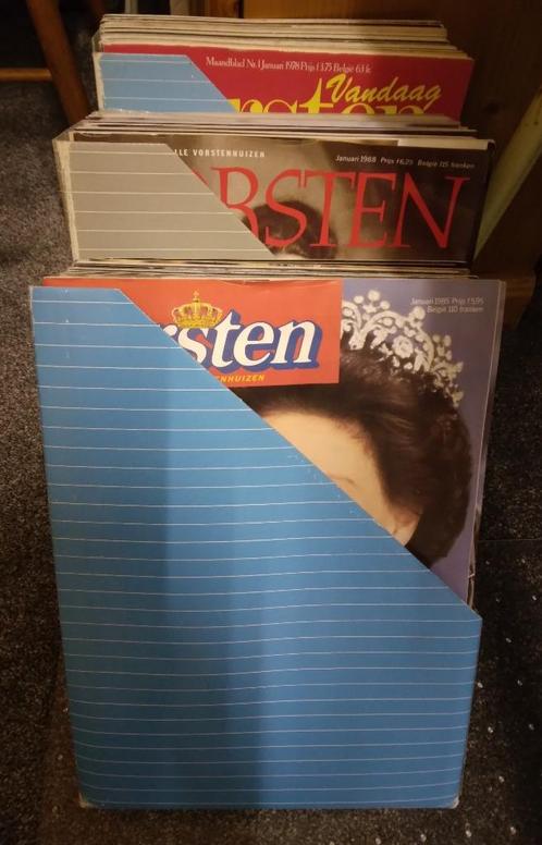 Koninklijk Huis: Tijdschriften jaar 1983 t/m 1987 € 5,= p/jr, Verzamelen, Koninklijk Huis en Royalty, Zo goed als nieuw, Tijdschrift of Boek