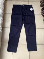 Nieuwe donkerblauwe spijkerbroek - Maat XL, Ophalen of Verzenden, Nieuw, Blauw, Overige jeansmaten