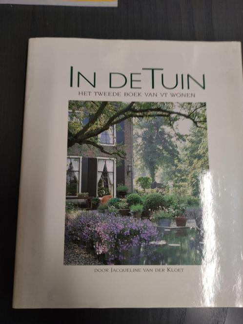 3 boeken tuinieren. In de Tuin, De Bloementuin en DHZ tuin, Boeken, Wonen en Tuinieren, Zo goed als nieuw, Tuinieren en Tuinplanten