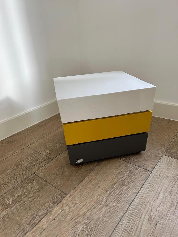 Leolux Bijzettafel Model Blocco, Huis en Inrichting, Woonaccessoires | Overige, Zo goed als nieuw, Ophalen