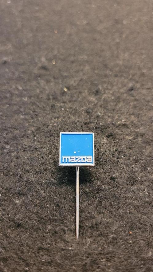 Mazda speldje, Verzamelen, Speldjes, Pins en Buttons, Zo goed als nieuw, Speldje of Pin, Merk, Verzenden