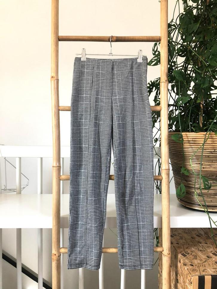 H&M broek geblokt maat XS grijs, Kleding | Heren, Broeken en Pantalons, Zo goed als nieuw, Overige maten, Grijs, Ophalen of Verzenden