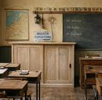 Ondiepe oud grenen schoolkast kast dressoir, Ophalen