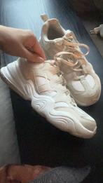 Nike Tech Hera Sneakers - Maat 38, Kleding | Dames, Ophalen of Verzenden, Zo goed als nieuw, Beige, Sneakers of Gympen