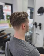 Kapsalon Intourie, Knippen