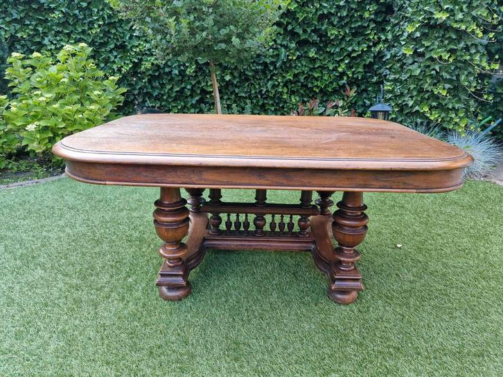 Antieke Henri Deux Salontafel, Antiek en Kunst, Antiek | Meubels | Tafels, Ophalen of Verzenden