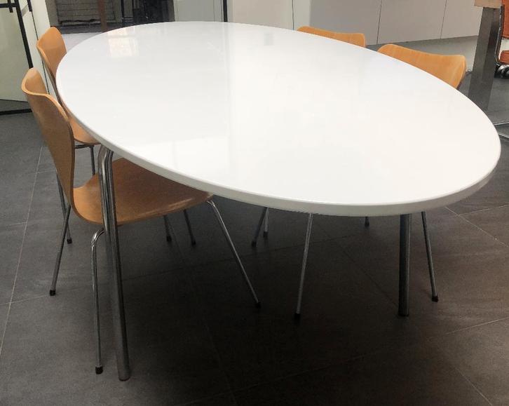 Leuke ovale eettafel, Huis en Inrichting, Tafels | Eettafels, Gebruikt, 100 tot 150 cm, 200 cm of meer, Vijf personen of meer