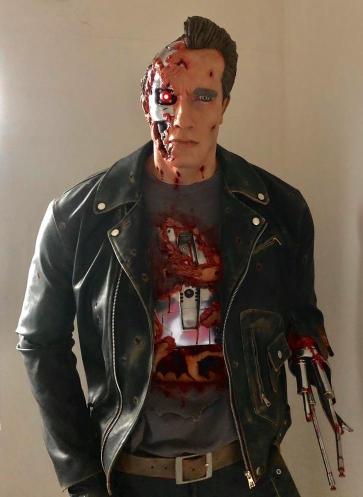 Terminator 2 ✅ T800 standbeeld / levensgroot 1:1, Antiek en Kunst, Kunst | Beelden en Houtsnijwerken, Ophalen