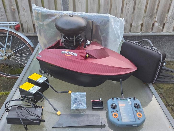 Baitstar Xpert voerboot red pulse dieptemeter, GPS,autopilot, Watersport en Boten, Hengelsport | Karpervissen, Zo goed als nieuw