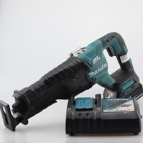 Makita DJR187 Reciprozaag 2020 Incl Accu 18V 5.0Ah en Lader, Doe-het-zelf en Verbouw, Gereedschap | Zaagmachines, Zo goed als nieuw