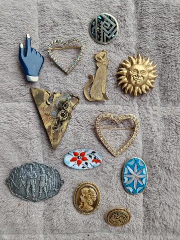 Diverse Broches - Verschillende Materialen beschikbaar voor biedingen
