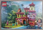 LEGO - 43202 - Encanto - The Madrigal House, Ophalen of Verzenden, Nieuw, Complete set, Lego
