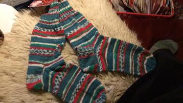 Mooie dames sokken mast 39 40. Handgebreid en nieuw beschikbaar voor biedingen