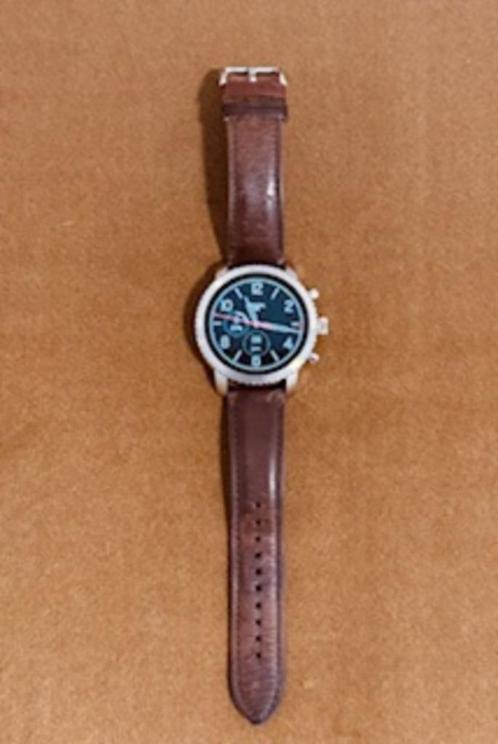 Fossil Q Explorist HR Smartwatch, Sieraden, Tassen en Uiterlijk, Smartwatches, Gebruikt, Android, Zilver, Afstand, Conditie, GPS