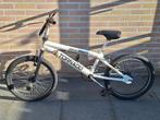 Royal Bugatti Tornado Crossfiets, Staal, 20 tot 24 inch, Zo goed als nieuw, Voetsteunen
