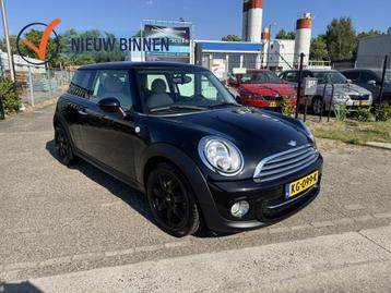 Mini Mini 1.6 Cooper Chili*LEER*CRUISE*CLIMATE* beschikbaar voor biedingen