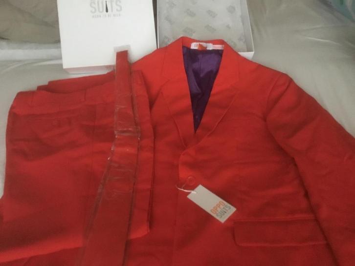 Rood Oppo Suits Kostuum - Nieuw met kaartje! Maat 50., Kleding | Heren, Kostuums en Colberts, Nieuw, Overige maten, Rood, Ophalen of Verzenden