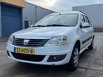 Dacia Logan MCV 1.6-16V Lauréate, Auto's, Gebruikt, 4 cilinders, 635 kg, Wit