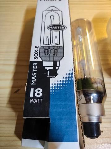 Philips master sox-e 18 watt