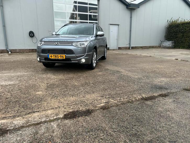 Mitsubishi Outlander 2.0 Dohc Mivec Phev 203pk 4WD CVT 5P, Auto's, Mitsubishi, Particulier, Outlander, ABS, Achteruitrijcamera
