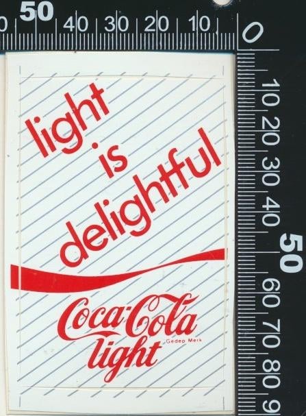 Sticker: Coca Cola - Light is delightful (1), Ophalen of Verzenden, Zo goed als nieuw, Bedrijf of Vereniging