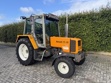 Renault 75-32 TX met 6867 uur beschikbaar voor biedingen