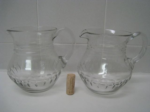 2 glazen kruiken voor drank, Verzamelen, Glas en Borrelglaasjes, Gebruikt, Bierglas, Ophalen of Verzenden