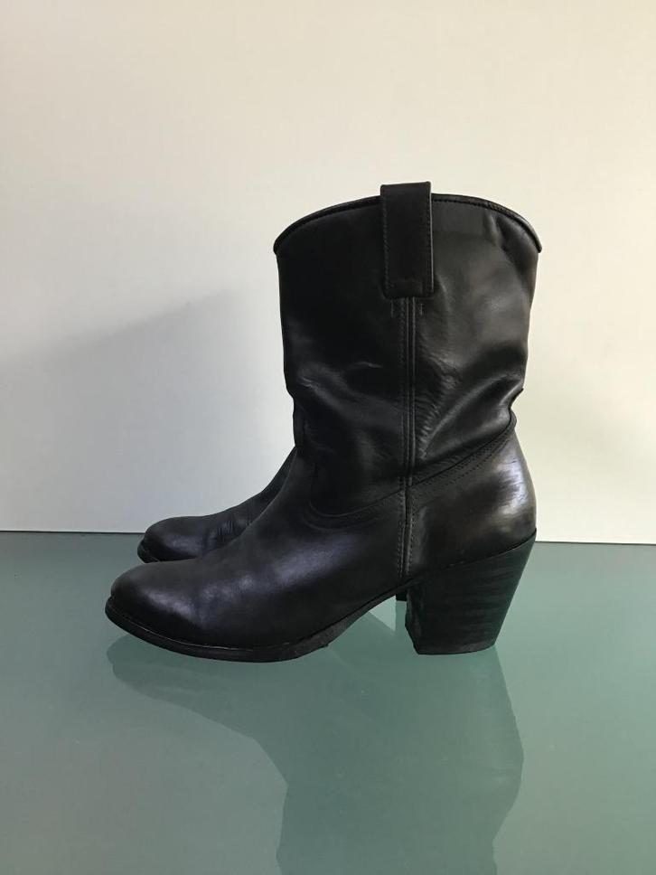 GRATIS VERZENDEN | SENDRA coole zwarte laarzen 40, Kleding | Dames, Schoenen, Zo goed als nieuw, Lage of Enkellaarzen, Zwart, Verzenden