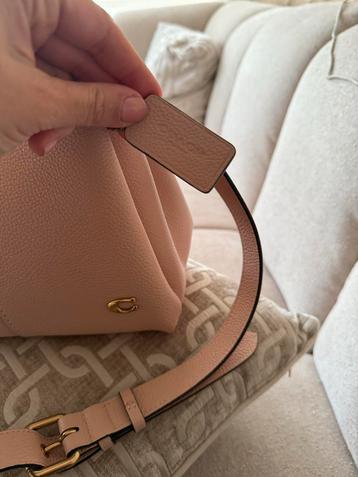 Coach Handtas lana 23 - lichtRoze/ beige - Zo goed als nieuw beschikbaar voor biedingen
