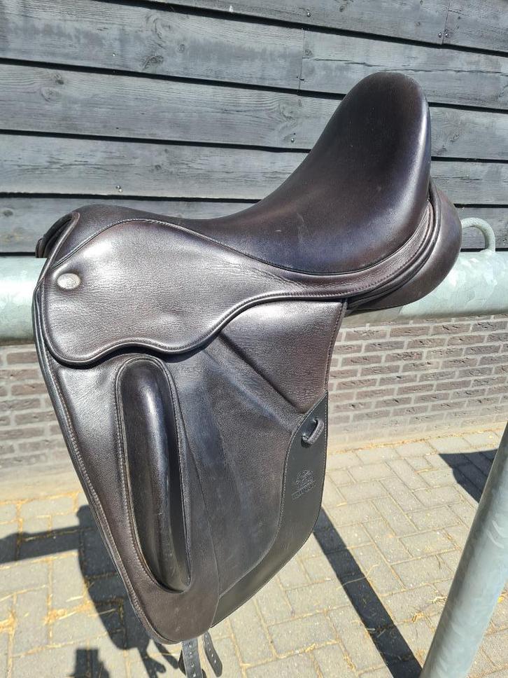 Fairfax Petrus (Gareth) zadel 17,5 inch te koop, Dieren en Toebehoren, Paarden en Pony's | Zadels, Zo goed als nieuw, Dressuur