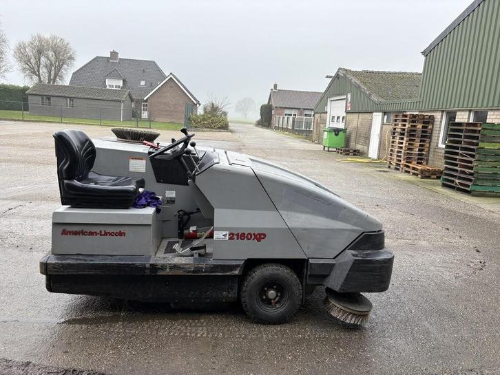 American -Lincoln 2160 XP veegmachine Nilfisk, Zakelijke goederen, Machines en Bouw | Onderhoud en Reiniging