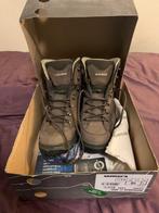 Bergschoenen ( LOWA Renegade 44 1/2 ), Ophalen, Zo goed als nieuw, Schoenen